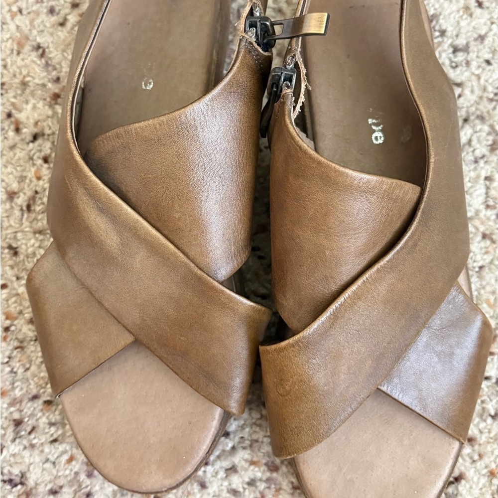 Women's dark green Sandals